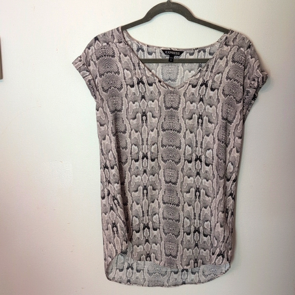 Express Grey and Ivory Silky Snake Print Blouse Size Small